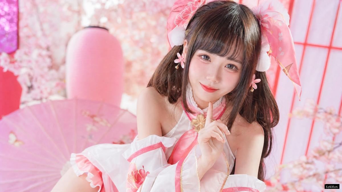 R星每日大赛吃瓜cosplay视频